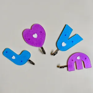 1121 Love Shape Self Adhesive Hooks