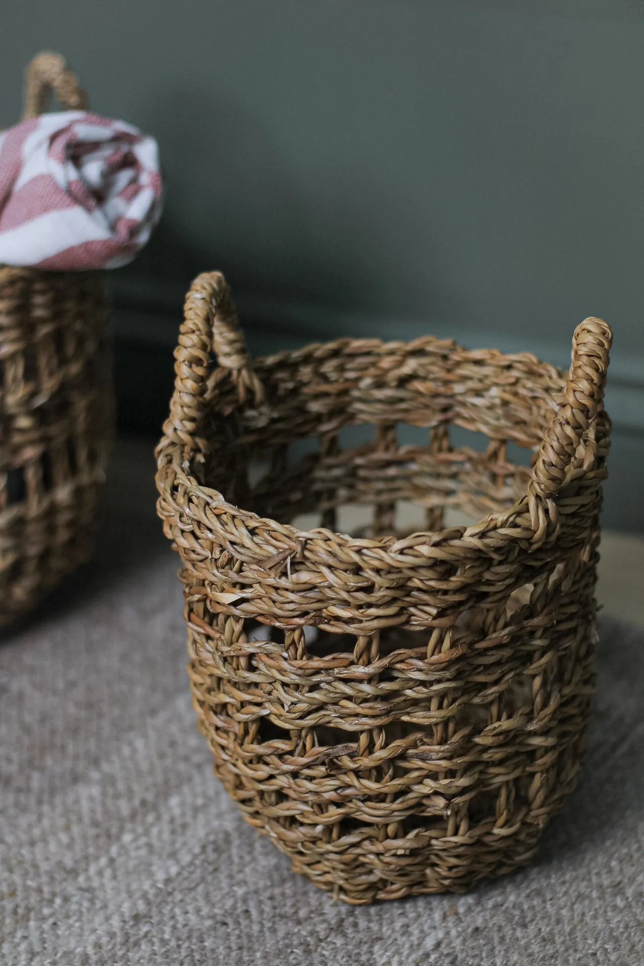 Casco Round Braided Seagrass Storage Baskets | Set of 3