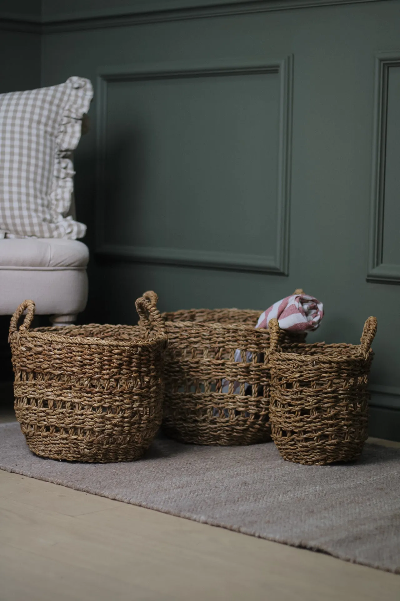 Casco Round Braided Seagrass Storage Baskets | Set of 3