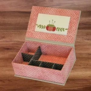 Rinske Stevens - Small Sewing Box