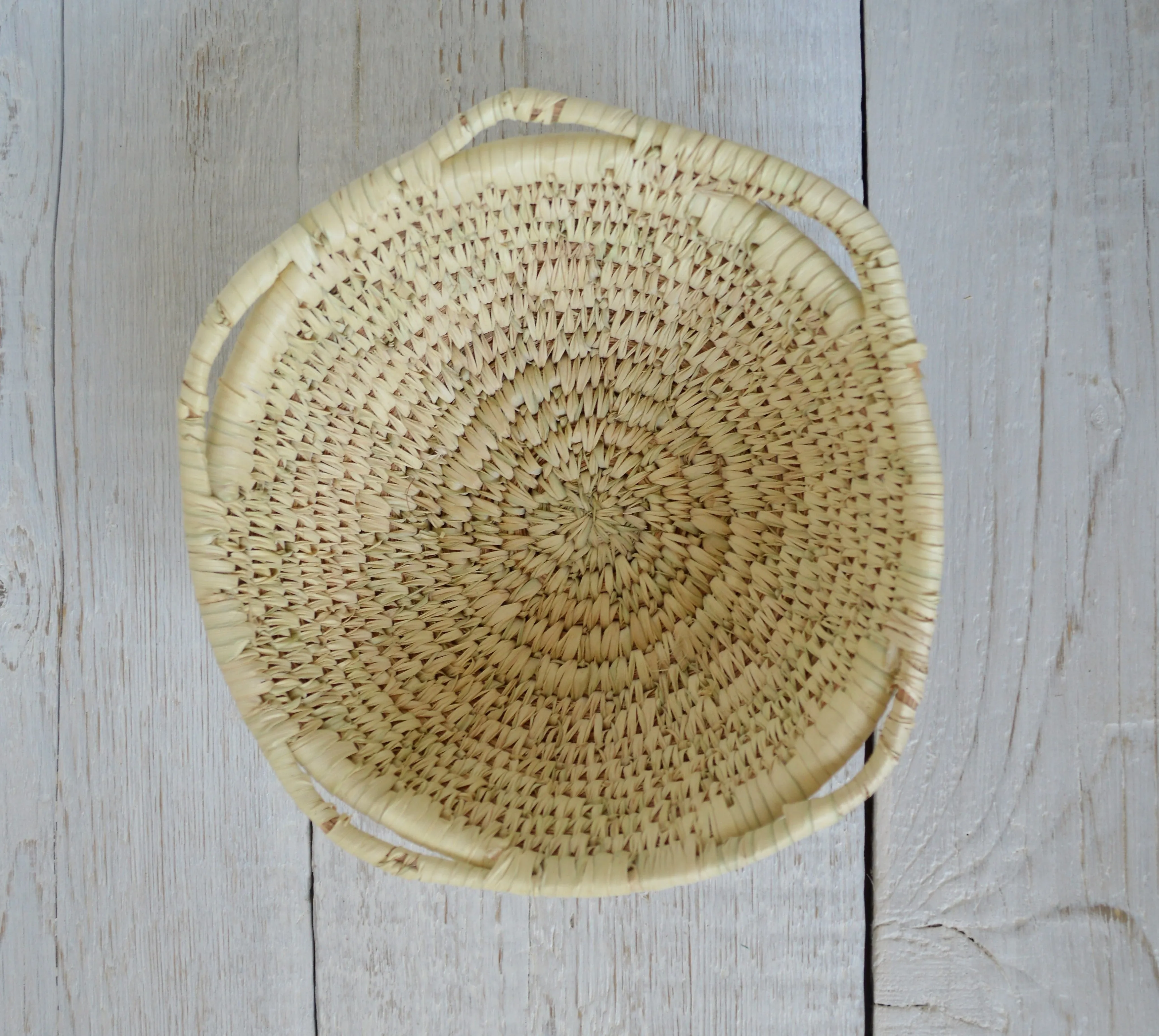 Woven fruit bowl