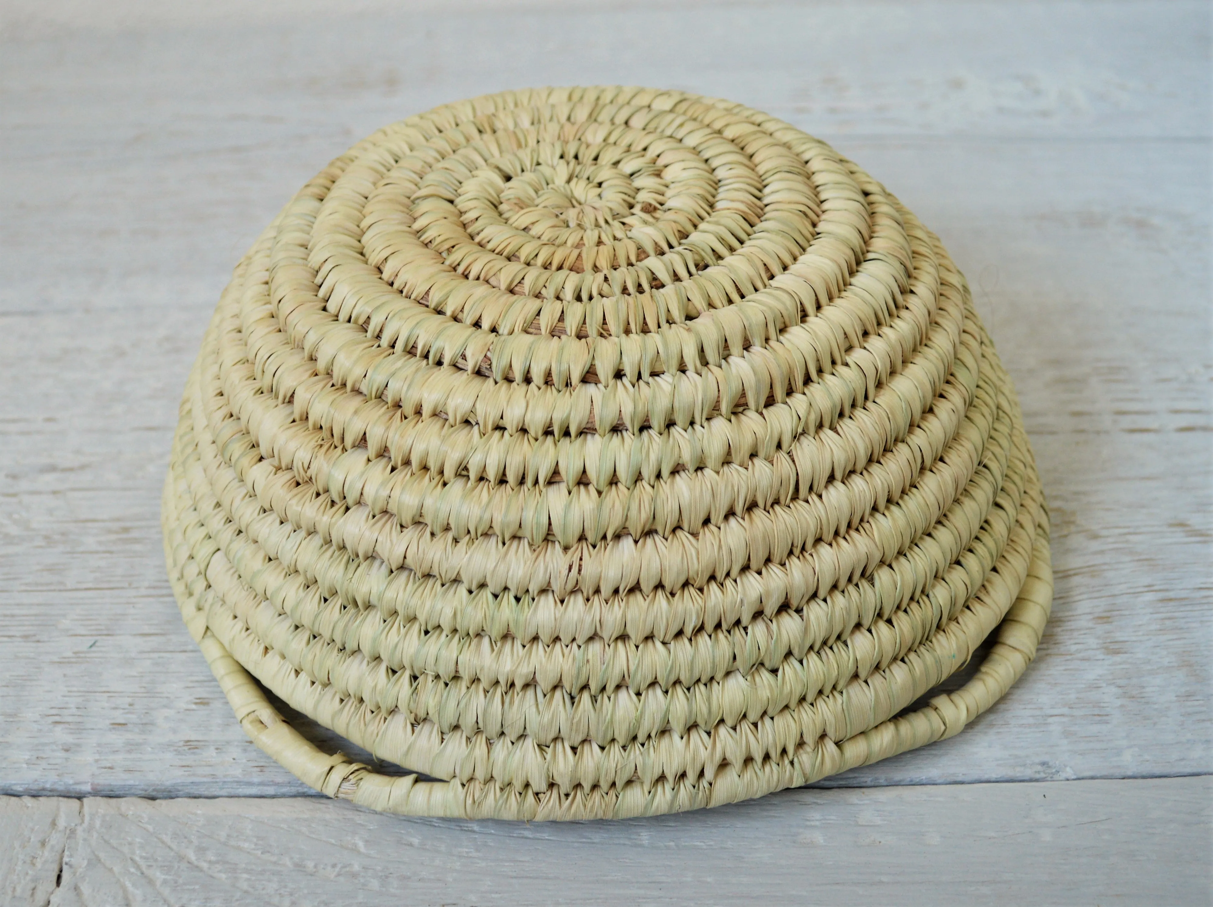 Woven fruit bowl